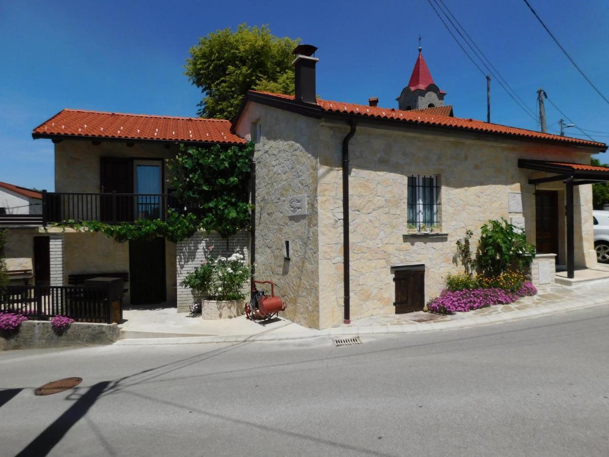 Villa Kamnita Hisa Stari Klesar à Ilirska Bistrica Extérieur photo